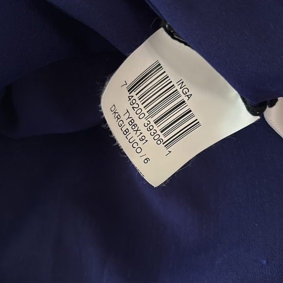 BCBG BGBGMAXAZRIA Inga One Shoulder SILK Printed Maxi Dress Sz 6 Whimsy Goth - Picture 11 of 13